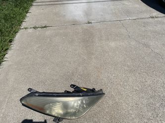 2007 Toyota Solara HID Headlight Right Side