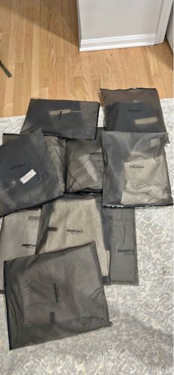 Essentials Shorts