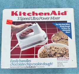 New Sealed Box Vintage KitchenAid 3-Speed Hand Mixer White KHM3 Made in USA