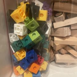 Toy 