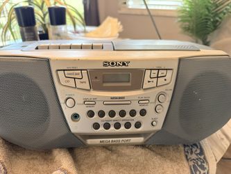 Sony Boombox  CFD 922 AM/FM Cassette / CD See Description