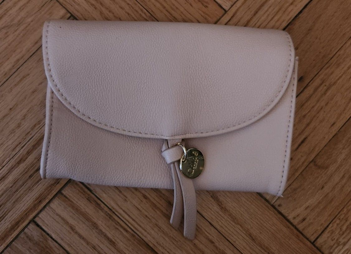 Chloé Pouch