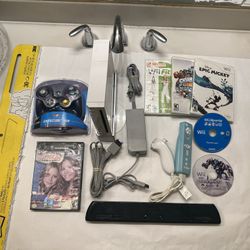 Nintendo Wii + Wii Sports