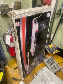 Air hockey table