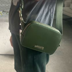 Lululemon Everywhere Belt Bag - Cactus Leather Green