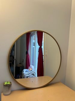 Round Gold Mirror