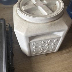 Dog Food Storage 