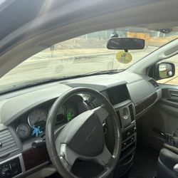 2011 Chrysler Town & Country