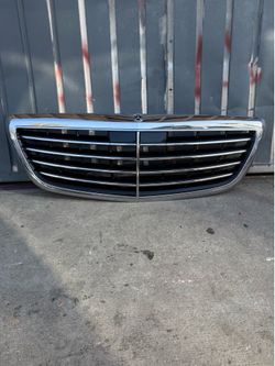 2018 2019 2021 Mercedes Benz S Class Front Bumper Grille