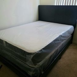 NEW Full MATTRESS and BOX SPRING. Bed frame not included👍