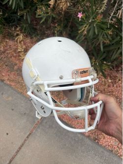 Schutt youth, small white football helmet
