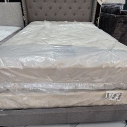 Full Sizes Bed With Mattress 