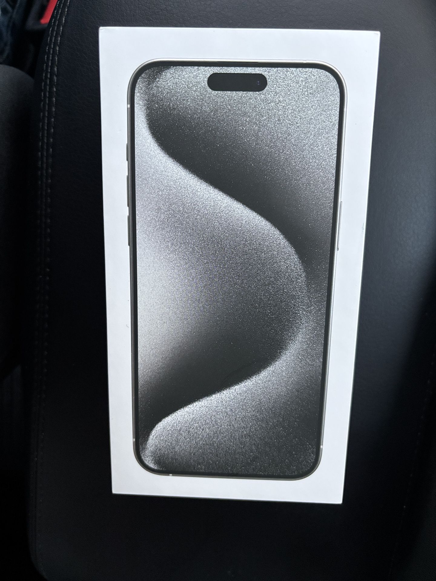 Apple MU673LL/A IPhone 15 Pro Max 256GB White Titanium AT&T Locked / 98% BH