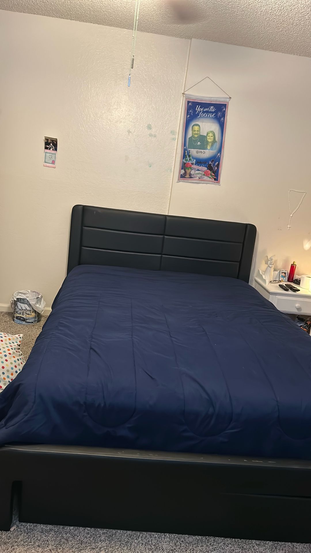 Queen Bed With Frame