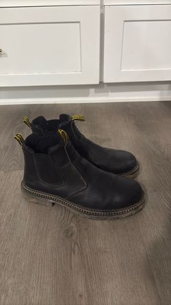 Men’s kelondon waterproof steel toe black work boots. Size 11