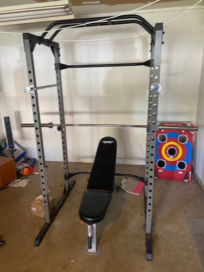 Weight Lifting Power Rack With Olympic Bar And Adjustable Bench