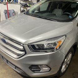 2017 Ford Escape 20k Miles(trans Needs Repair)