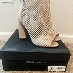 Kendall + Kylie Peep Toe Bootie Size 11