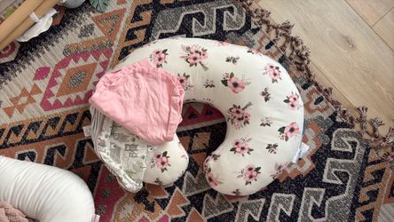 Bobby Pillow with 3 Covers