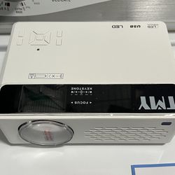 LCD Smart Projector 