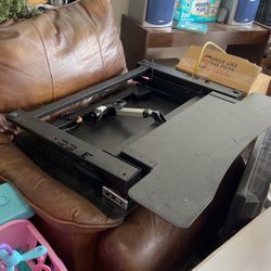 Hydraulic Rising And Lowering Desk Mount 