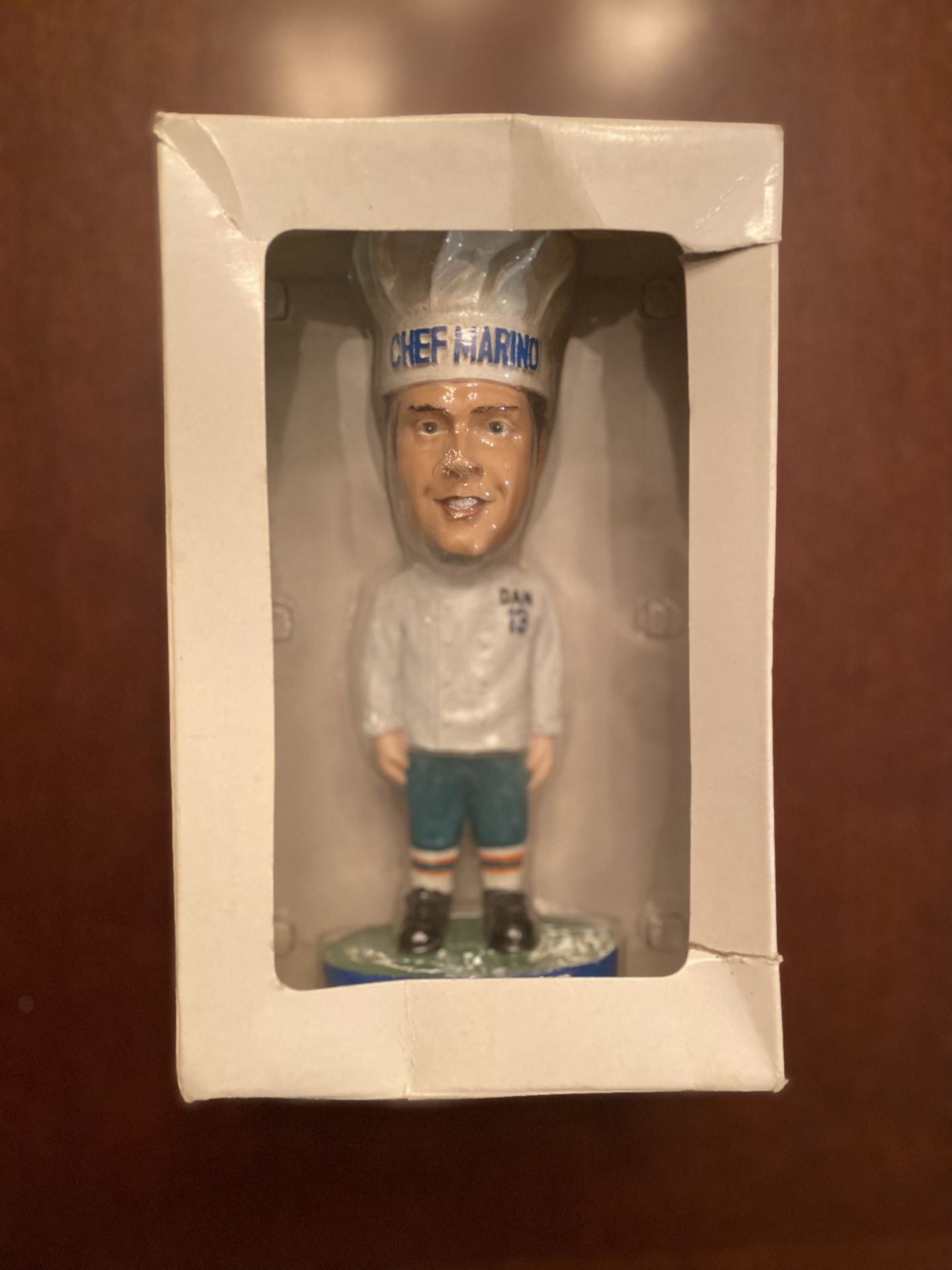 Brand New Dan Marino Chef Bobble Head 