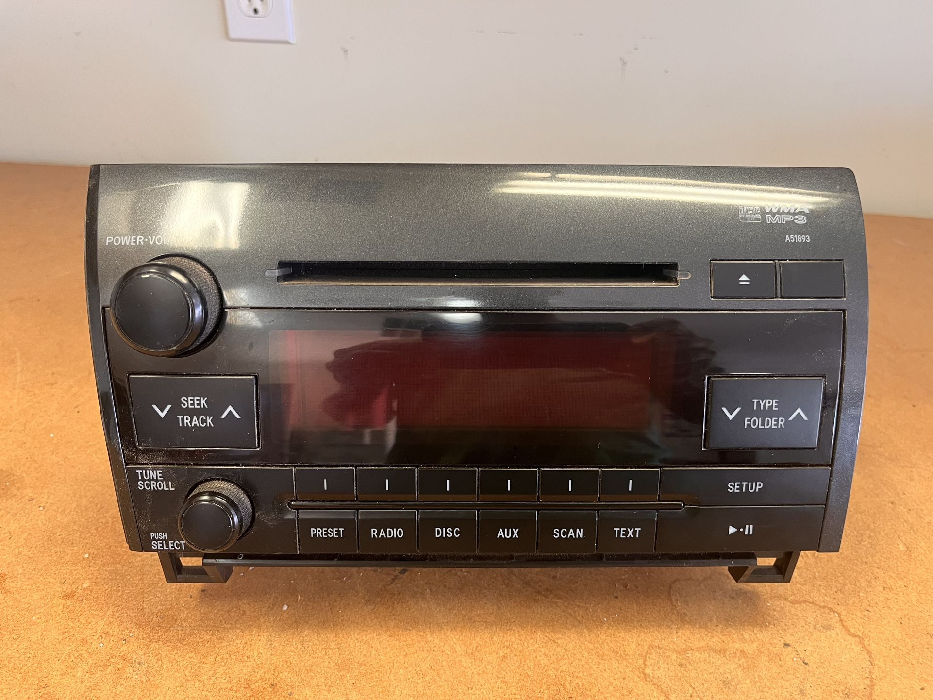 2011 SR5 Tundra Stereo/CD player