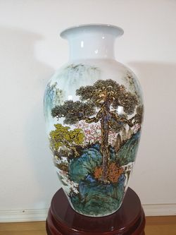 Chinese landscape hands paint vase by peng xioa ping