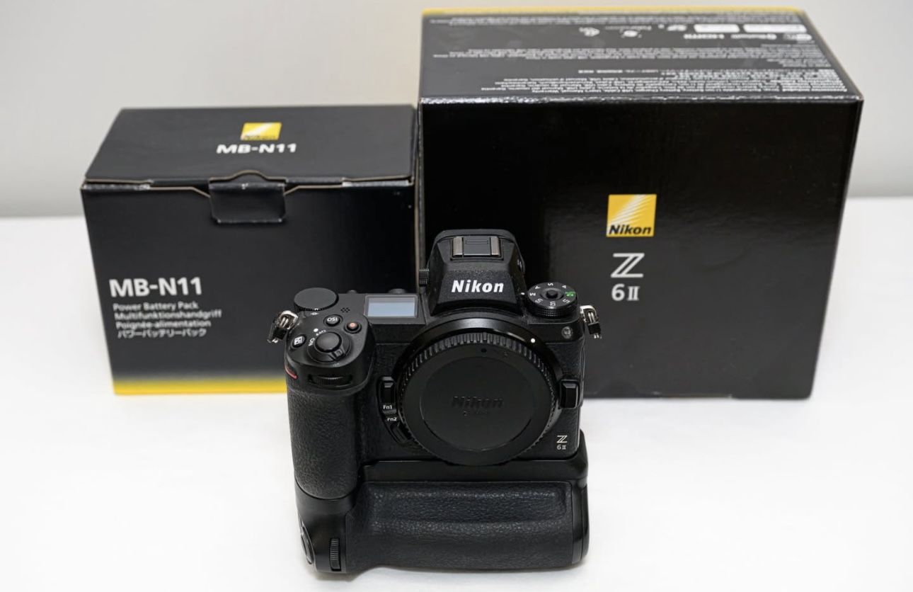 Nikon d6ii with grip and FTZ