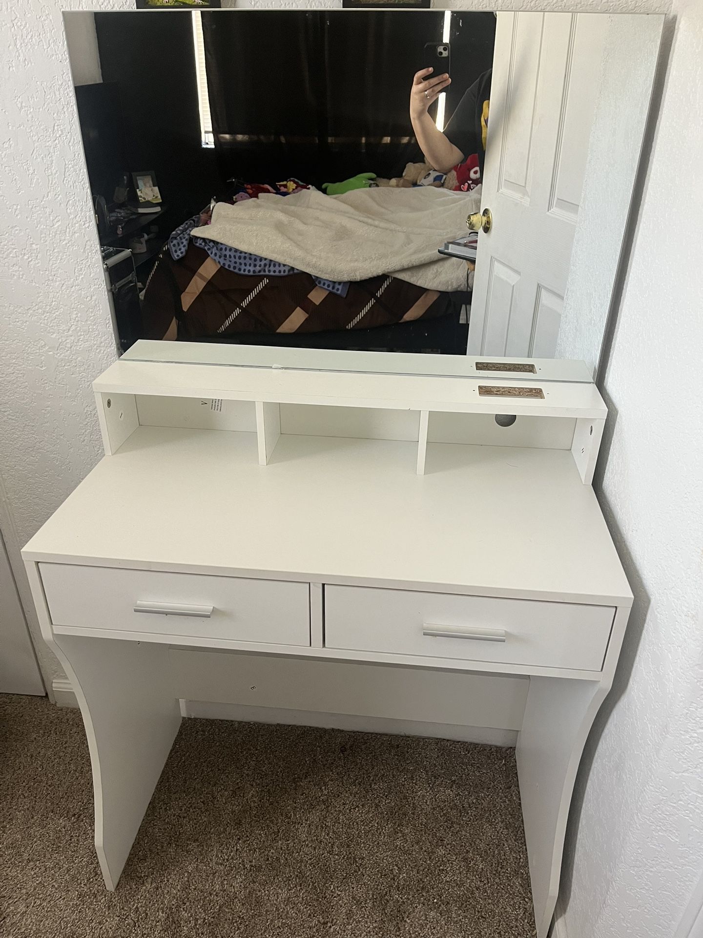 makeup vanity