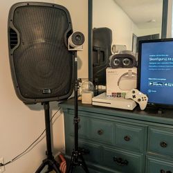 🎮🖥️ Electronics Bundle Listing (TV, Xbox, Soundbar, Projector)