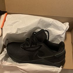 Womens Nike Shoes Size 7