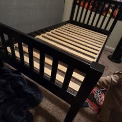 Wooden Twin Bunk Bed With Staircase