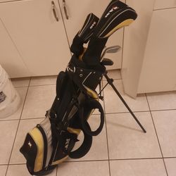 Ram G Force Junior Youth 5 PC Golf Club Set. RH.