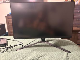 Samsung G70b gaming monitor