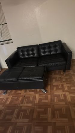 Couch set with foot rest turns into the table