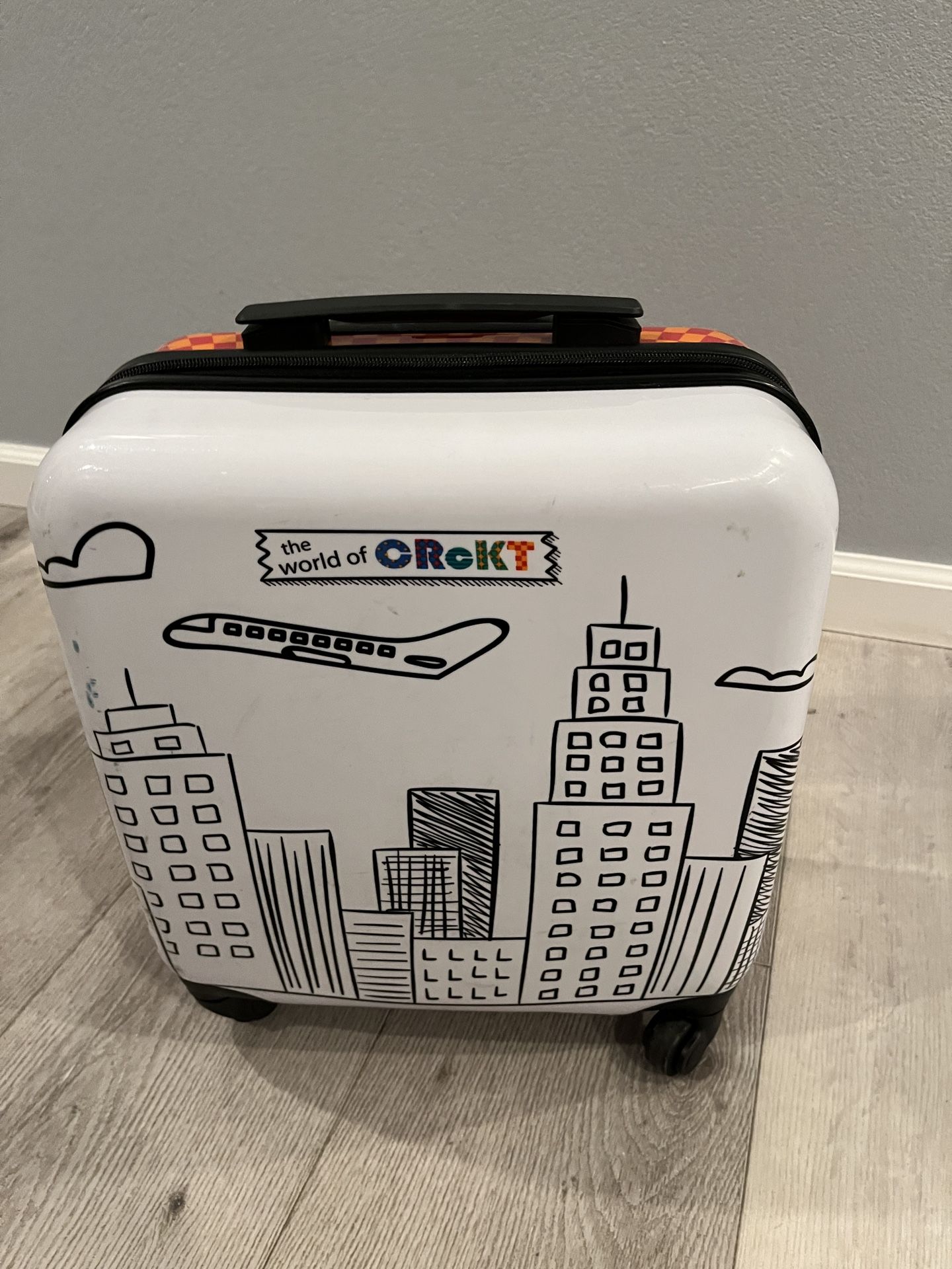 Kid carry on bag/spinner