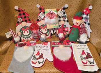 Christmas Bundle 15 Kitchen Decor Items Truck (Bundle E)