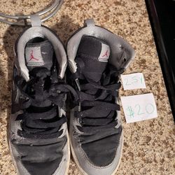 Jordan 1 Mid