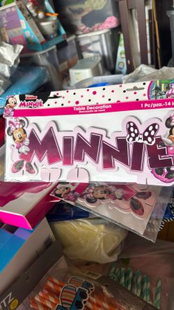 Minnie Mouse Table Decor 
