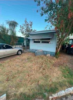 2 Bedroom Mobile Home with fence