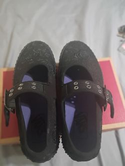 Vans black Mary janes creeper shoes in spooky black size 5.5 women’s
