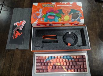 Pokémon + HG Base 65 Keyboard - Charizard