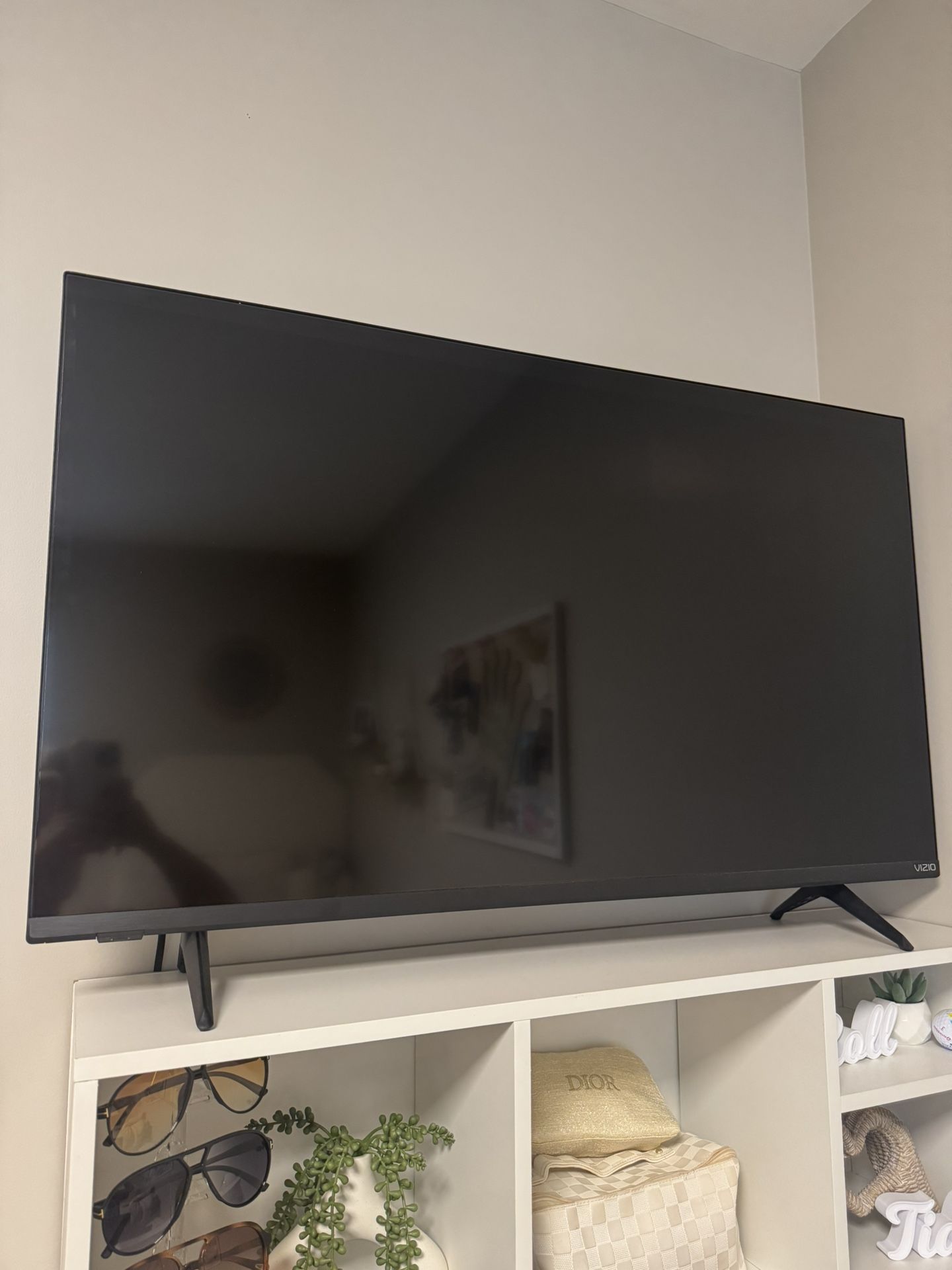 37” Vizio TV