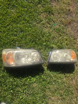 2004 Highlander Headlights OEM