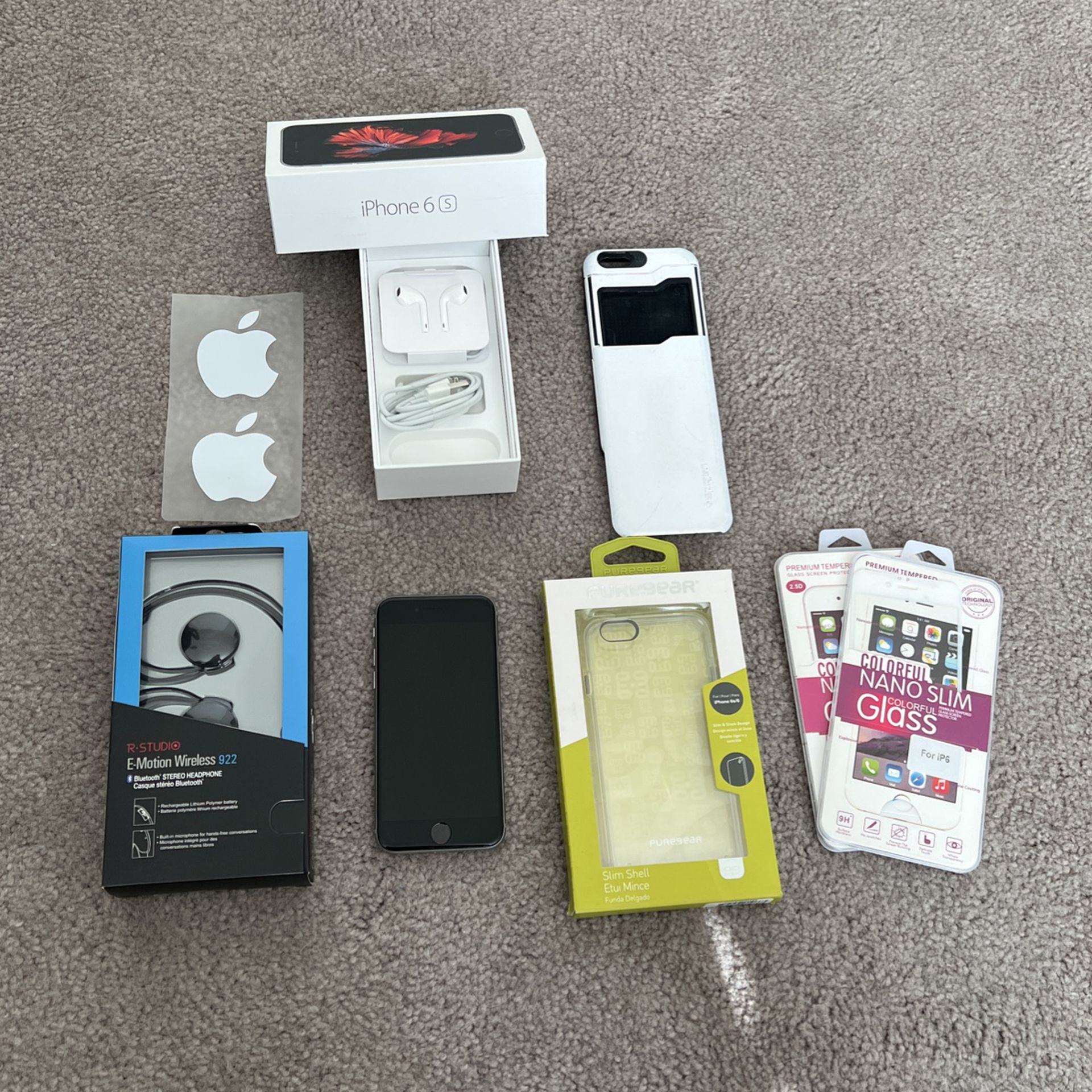 Apple iPhone 6s unlocked with free tempered glass and credit card case and headset
