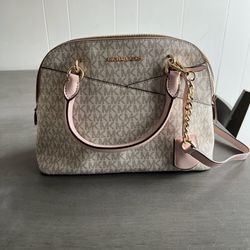 Michael Kors Handbag/Crossbody