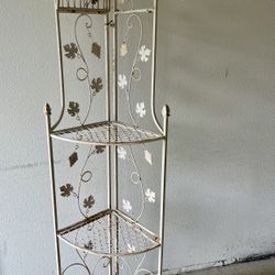 4-Tier Outdoor Corner Shelf