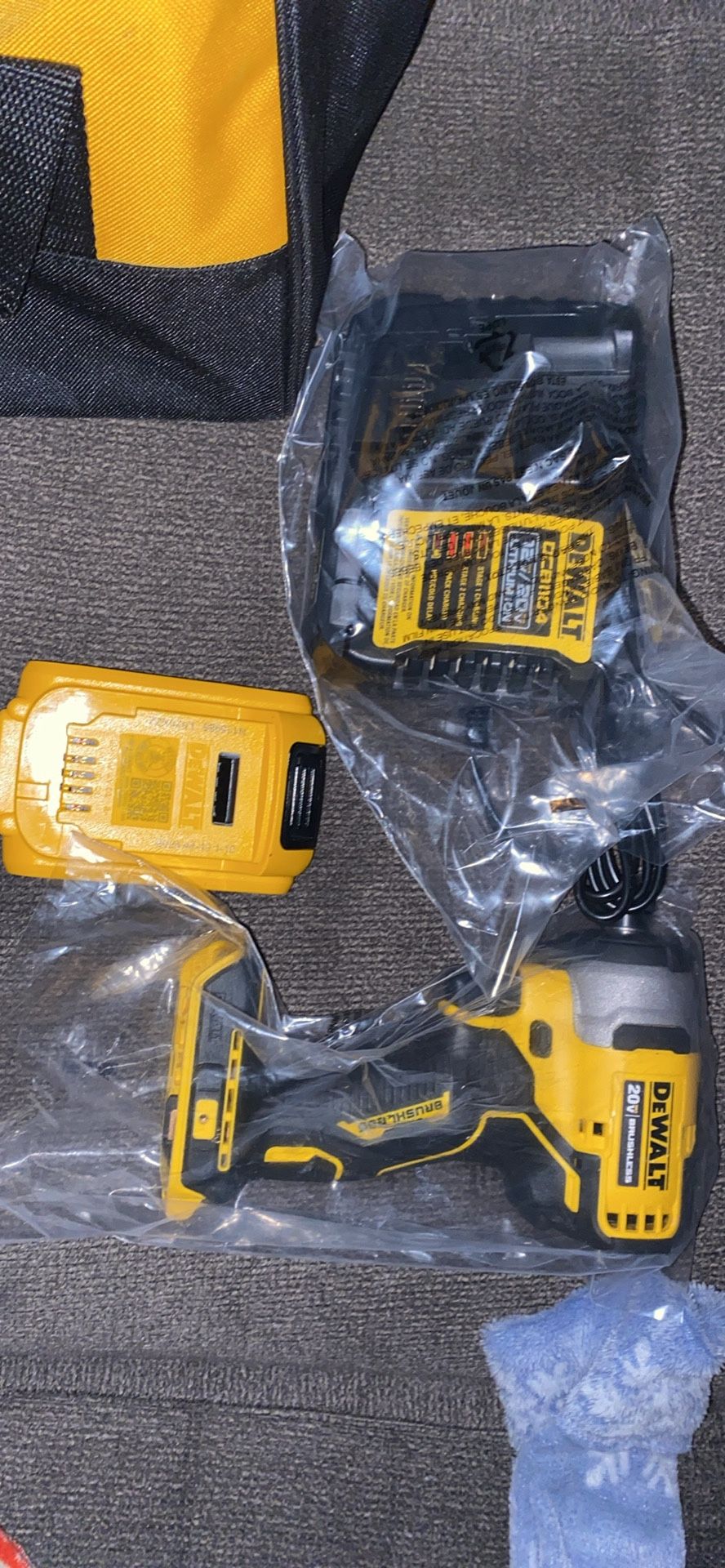 DeWALT TOOLS