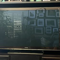 Premium 65” Panasonic Plasma TV – THX Certified – Full HD 3D – Deep Blacks – Home Theater Beast